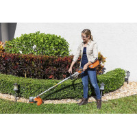 Husqvarna Weed Eater® 320iL