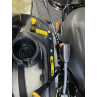 Yanmar SA223 avec chargeuse